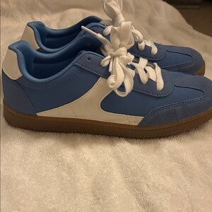 No Boundaries Blue and White Kids Sneakers
